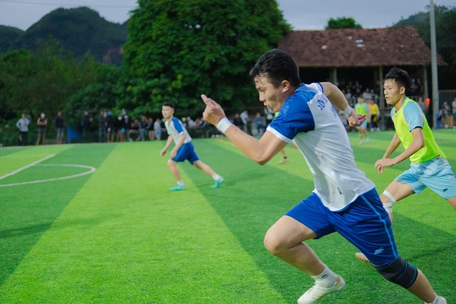 临的尴尬局 临的尴尬局