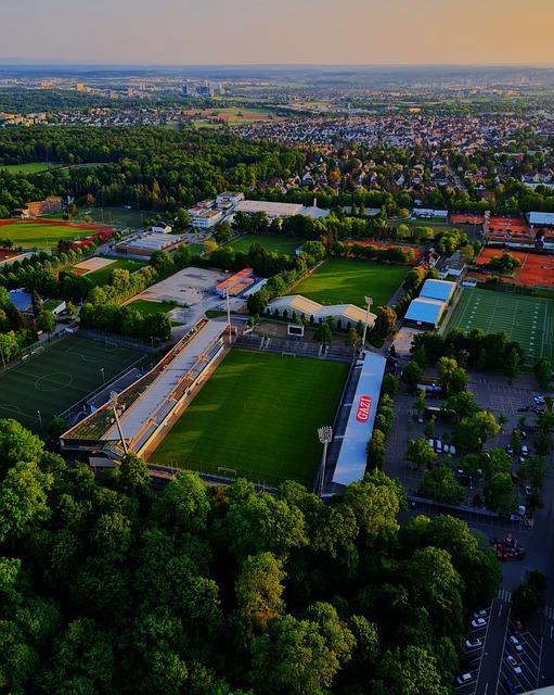 配合創造更 配合創造更