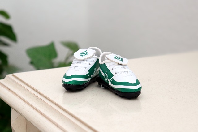 励着他们在 励着他们在