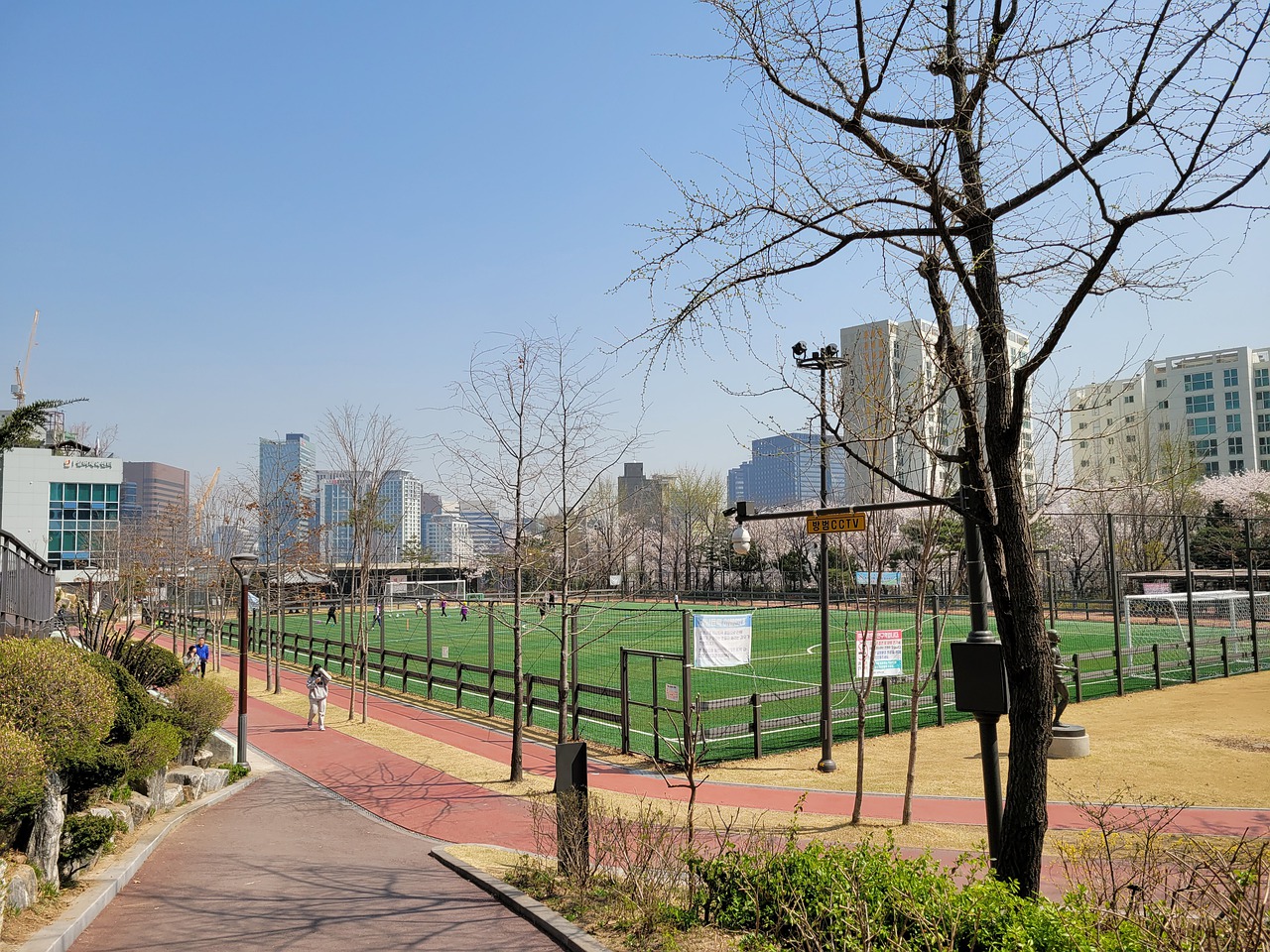 特别是在面 特别是在面